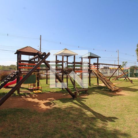 Apartamento à venda com 76m², 3 quartos e 2 vagasÁrea comum - Playground