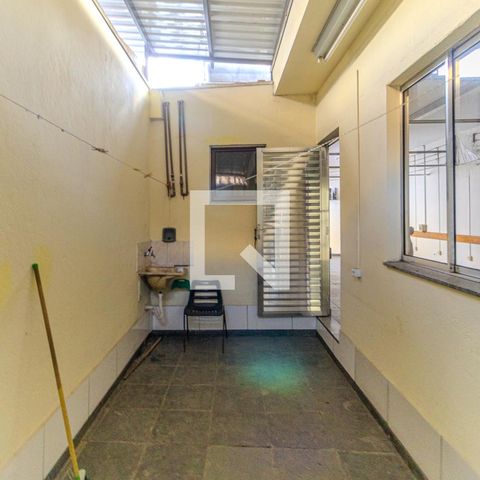 Casa à venda com 533m², 4 quartos e 4 vagasÁrea de Serviço 2