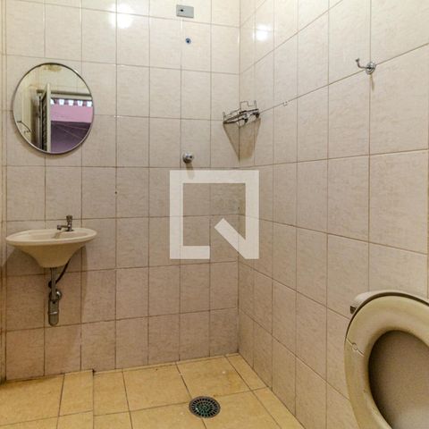 Casa à venda com 533m², 4 quartos e 4 vagasBanheiro de Serviço