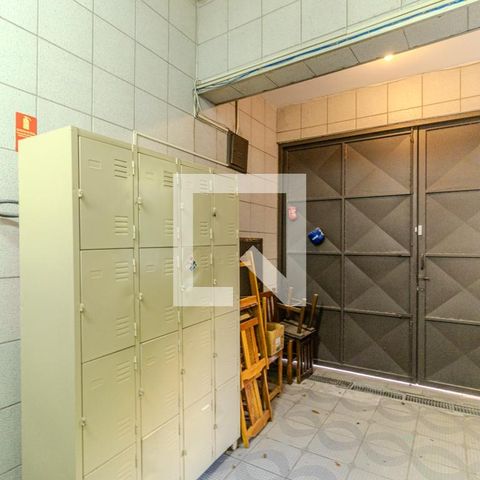 Casa à venda com 533m², 4 quartos e 4 vagasGaragem