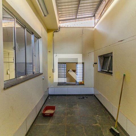 Casa à venda com 533m², 4 quartos e 4 vagasÁrea de Serviço 2