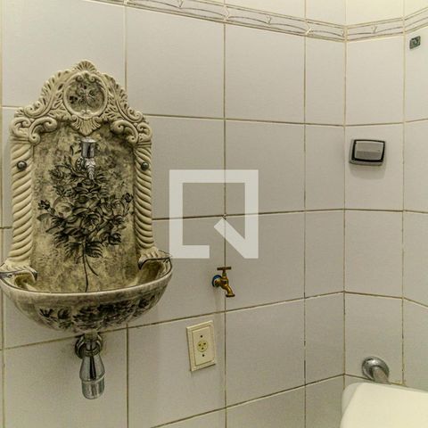 Casa à venda com 533m², 4 quartos e 4 vagasLavabo 1