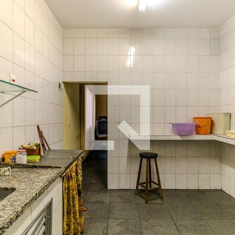 Casa à venda com 533m², 4 quartos e 4 vagasCozinha 2