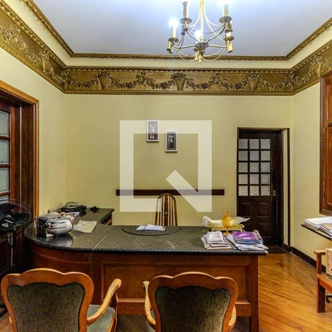 Casa à venda com 533m², 4 quartos e 4 vagasSala 1