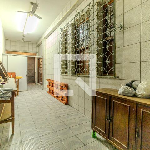 Casa à venda com 533m², 4 quartos e 4 vagasGaragem