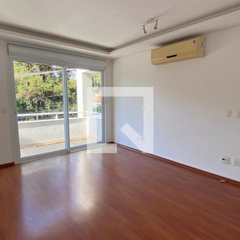 Casa de condomínio à venda com 931m², 4 quartos e 8 vagas