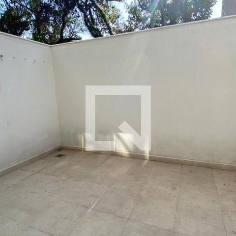 Casa de condomínio à venda com 931m², 4 quartos e 8 vagas