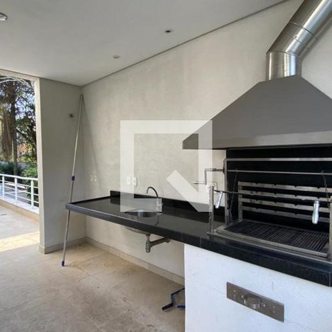 Casa de condomínio à venda com 931m², 4 quartos e 8 vagas