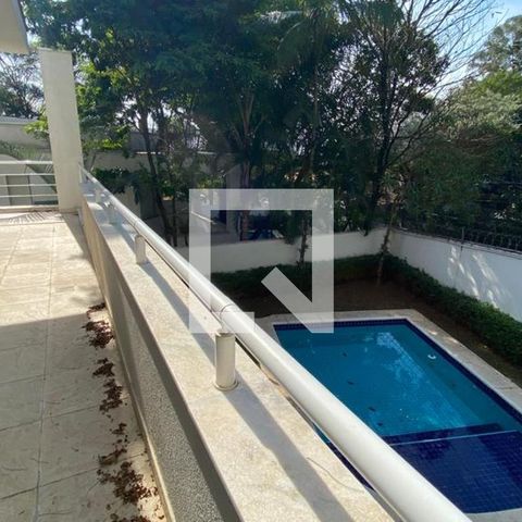 Casa de condomínio à venda com 931m², 4 quartos e 8 vagas
