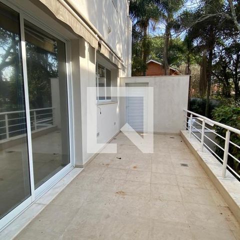 Casa de condomínio à venda com 931m², 4 quartos e 8 vagas