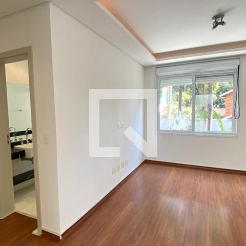 Casa de condomínio à venda com 931m², 4 quartos e 8 vagas