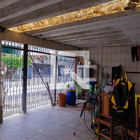 Casa à venda com 260m², 3 quartos e 4 vagasGaragem