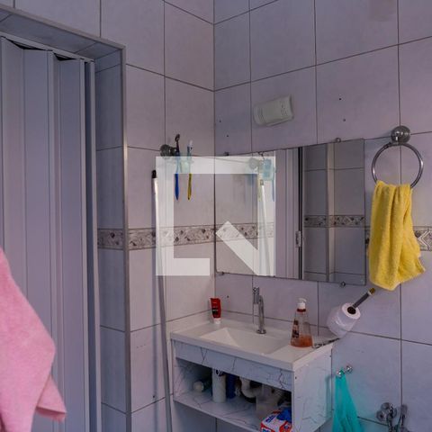 Casa à venda com 260m², 3 quartos e 4 vagasBanheiro do Quarto 1