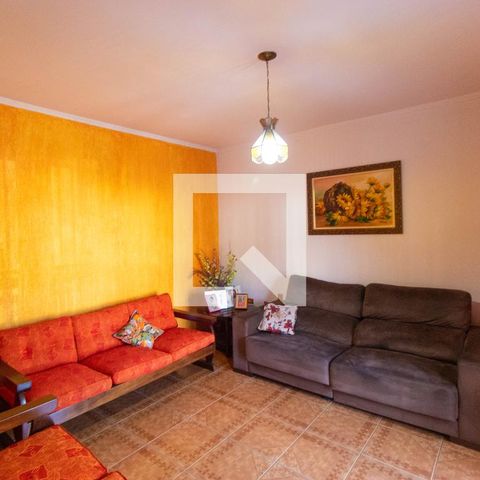 Casa à venda com 179m², 4 quartos e 3 vagasSala 01