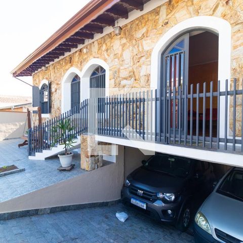 Casa à venda com 179m², 4 quartos e 3 vagasQuintal Frente