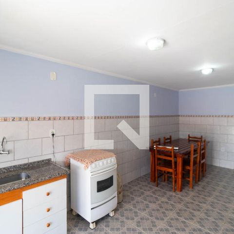 Casa à venda com 179m², 4 quartos e 3 vagasCozinha da casa 02
