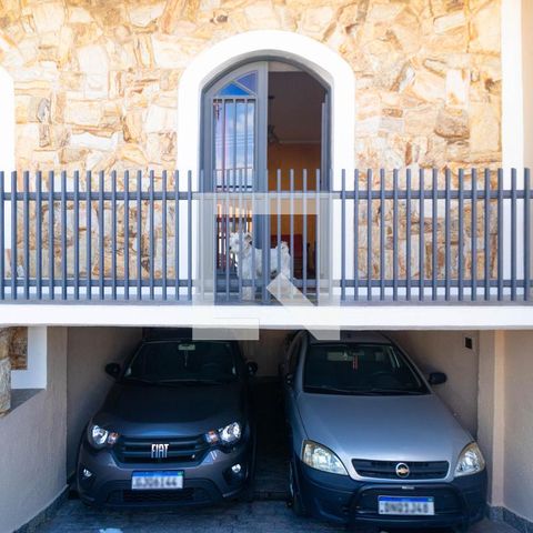 Casa à venda com 179m², 4 quartos e 3 vagasGaragem
