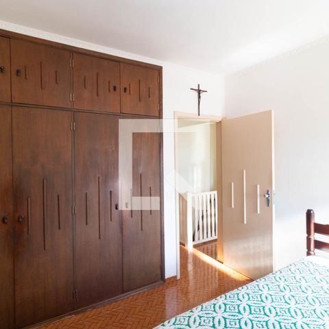 Casa à venda com 179m², 4 quartos e 3 vagasQuarto 01