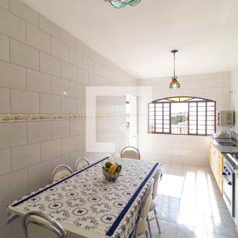 Casa à venda com 179m², 4 quartos e 3 vagasCozinha