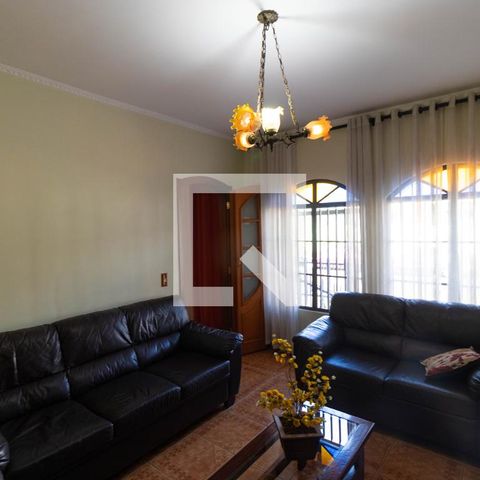 Casa à venda com 179m², 4 quartos e 3 vagasSala 02