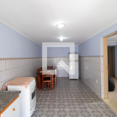 Casa à venda com 179m², 4 quartos e 3 vagasCozinha da casa 02