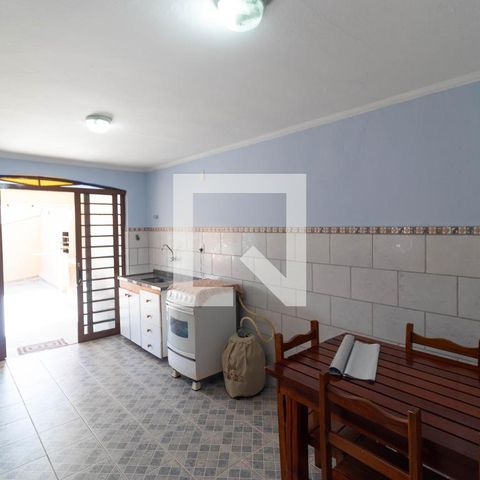 Casa à venda com 179m², 4 quartos e 3 vagasCozinha da casa 02