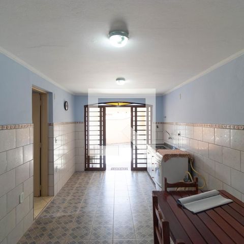 Casa à venda com 179m², 4 quartos e 3 vagasCozinha da casa 02