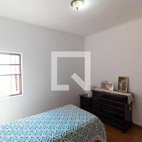 Casa à venda com 179m², 4 quartos e 3 vagasQuarto 01