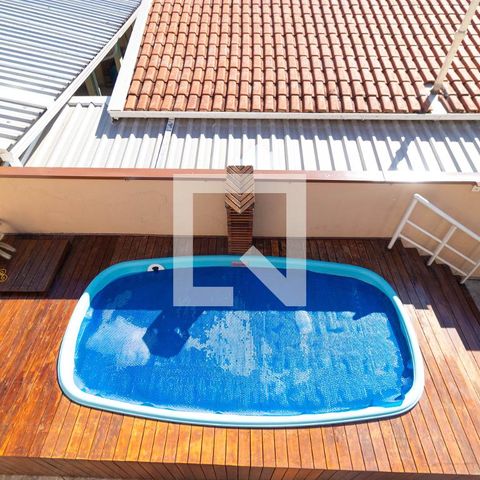 Casa à venda com 179m², 4 quartos e 3 vagasPiscina