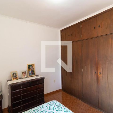 Casa à venda com 179m², 4 quartos e 3 vagasQuarto 01