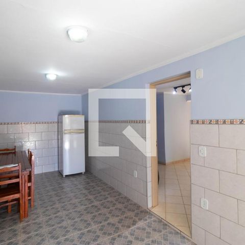 Casa à venda com 179m², 4 quartos e 3 vagasCozinha da casa 02