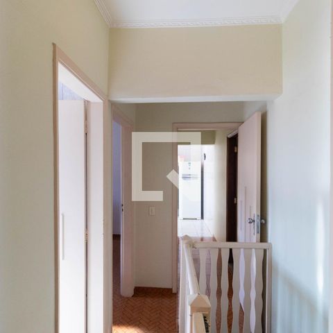 Casa à venda com 179m², 4 quartos e 3 vagasCorredor