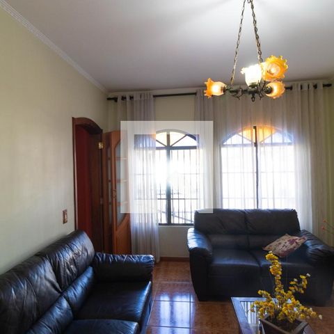 Casa à venda com 179m², 4 quartos e 3 vagasSala 02