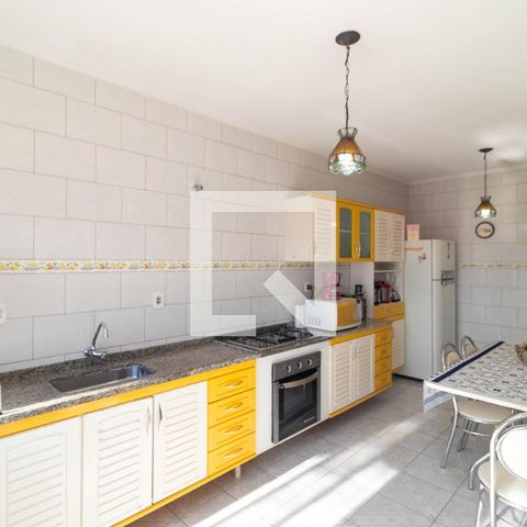 Casa à venda com 179m², 4 quartos e 3 vagasCozinha