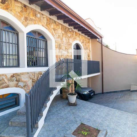 Casa à venda com 179m², 4 quartos e 3 vagasQuintal Frente