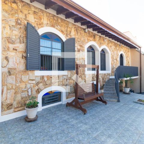 Casa à venda com 179m², 4 quartos e 3 vagasQuintal Frente
