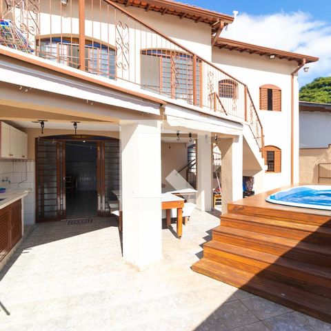 Casa à venda com 179m², 4 quartos e 3 vagasQuintal
