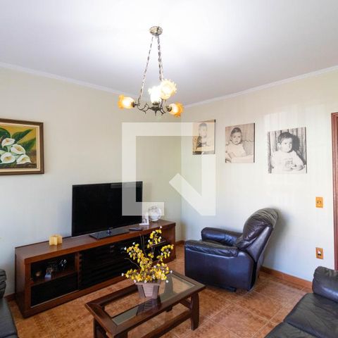 Casa à venda com 179m², 4 quartos e 3 vagasSala 02