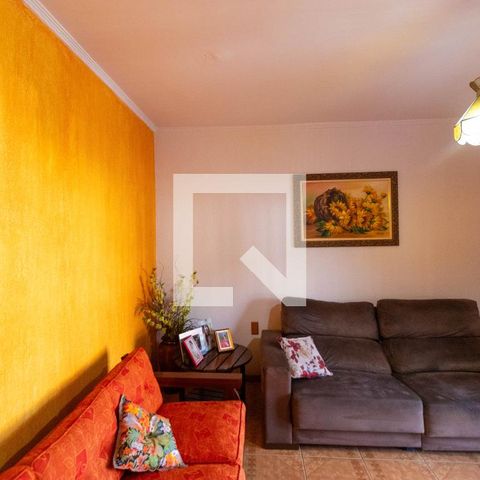 Casa à venda com 179m², 4 quartos e 3 vagasSala 01