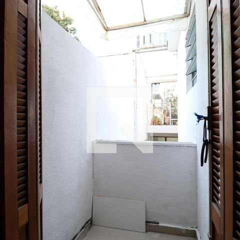 Casa para alugar com 120m², 2 quartos e 1 vagaSacada
