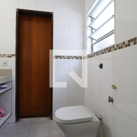 Casa para alugar com 120m², 2 quartos e 1 vagaBanheiro