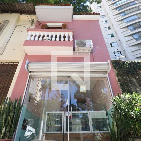 Casa para alugar com 120m², 2 quartos e 1 vagaFachada