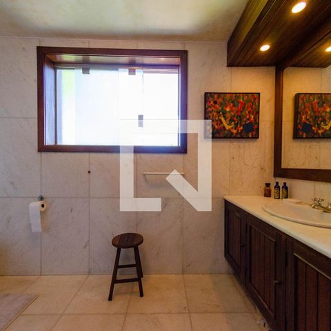 Casa para alugar com 465m², 4 quartos e 5 vagas Casa para alugar com 465m², 4 quartos e 5 vagasBanheiro