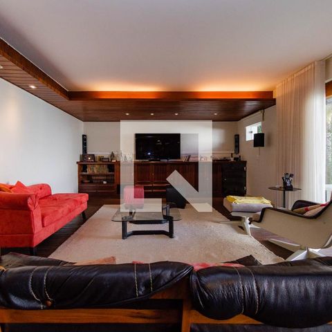 Casa para alugar com 465m², 4 quartos e 5 vagas Casa para alugar com 465m², 4 quartos e 5 vagasSala 2