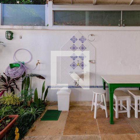 Casa para alugar com 465m², 4 quartos e 5 vagas Casa para alugar com 465m², 4 quartos e 5 vagasÁrea gourmet