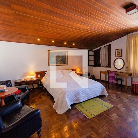 Casa para alugar com 465m², 4 quartos e 5 vagas Casa para alugar com 465m², 4 quartos e 5 vagasSuíte