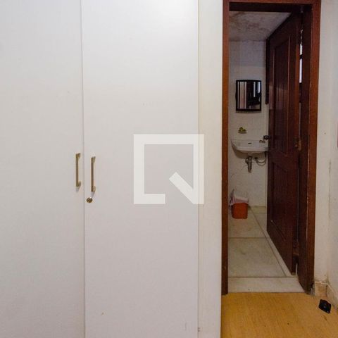 Casa para alugar com 465m², 4 quartos e 5 vagas Casa para alugar com 465m², 4 quartos e 5 vagasQuarto de serviço