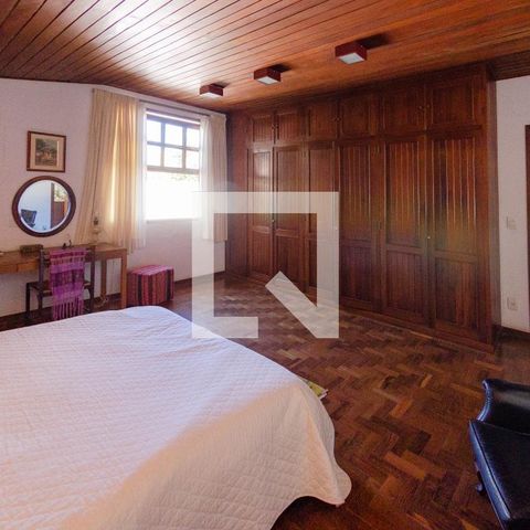 Casa para alugar com 465m², 4 quartos e 5 vagas Casa para alugar com 465m², 4 quartos e 5 vagasSuíte
