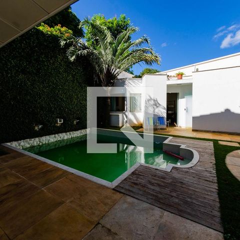 Casa para alugar com 465m², 4 quartos e 5 vagas Casa para alugar com 465m², 4 quartos e 5 vagasQuintal