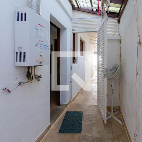 Casa para alugar com 465m², 4 quartos e 5 vagas Casa para alugar com 465m², 4 quartos e 5 vagasÁrea de serviço